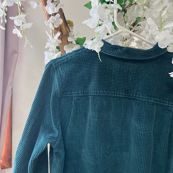 L.L. Bean VINTAGE Blue Button Down - Picture 6 of 9